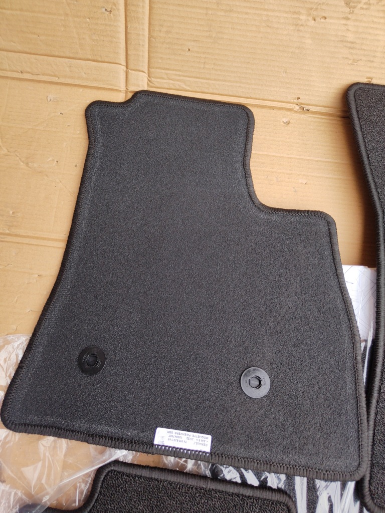 Купити Килимки велюрові renault austral e-tech hybrid нове оригінал комплект