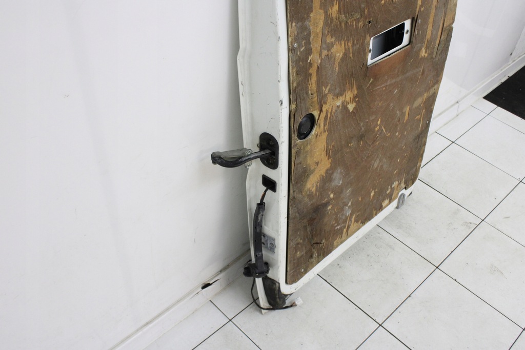 фото №11, Дверь правое задние правый задняя citroen jumper ii ewp - код лакокрасочного покрытия