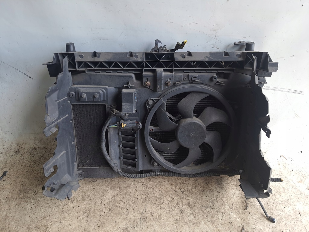 фото №1, Citroen berlingo iii 08-13 pas передній hdi