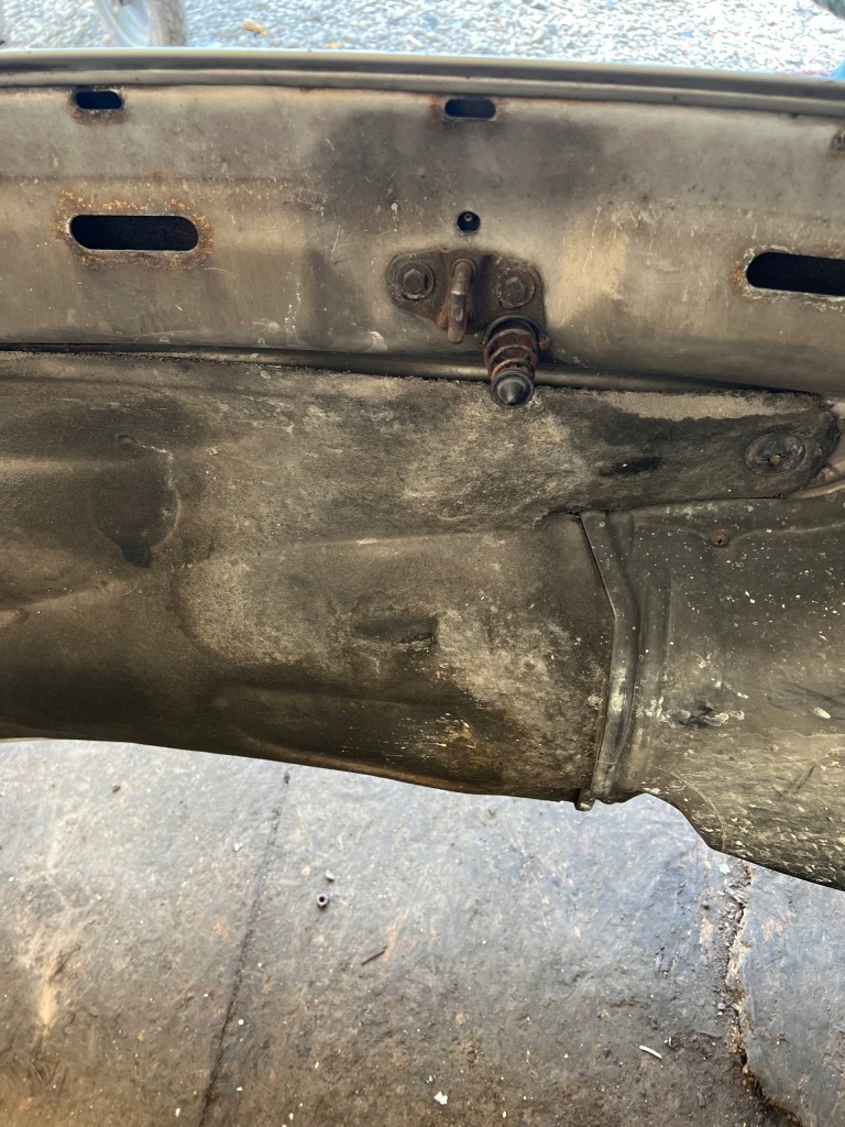 фото №9, Mercedes vito w638 2,2 cdi капот кришка двигуна срібляста сіра