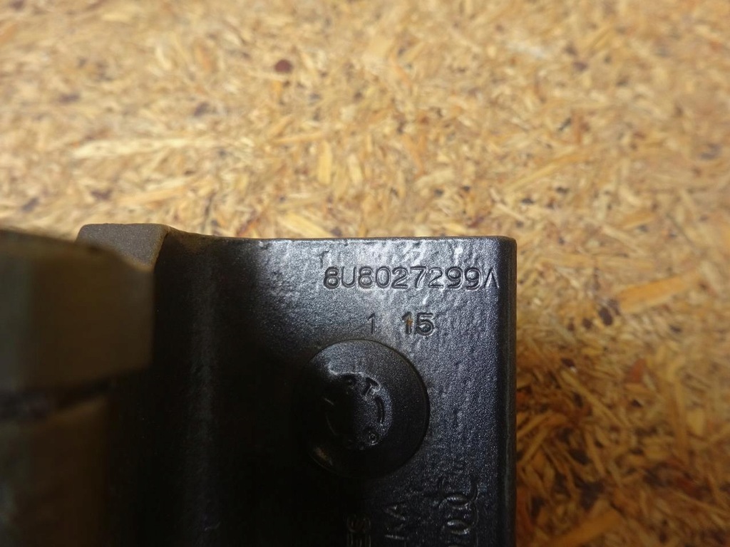 фото №9, Audi q3 8u петлі кришки задня задній багажника kpl 8u0827300a 8u0827299a