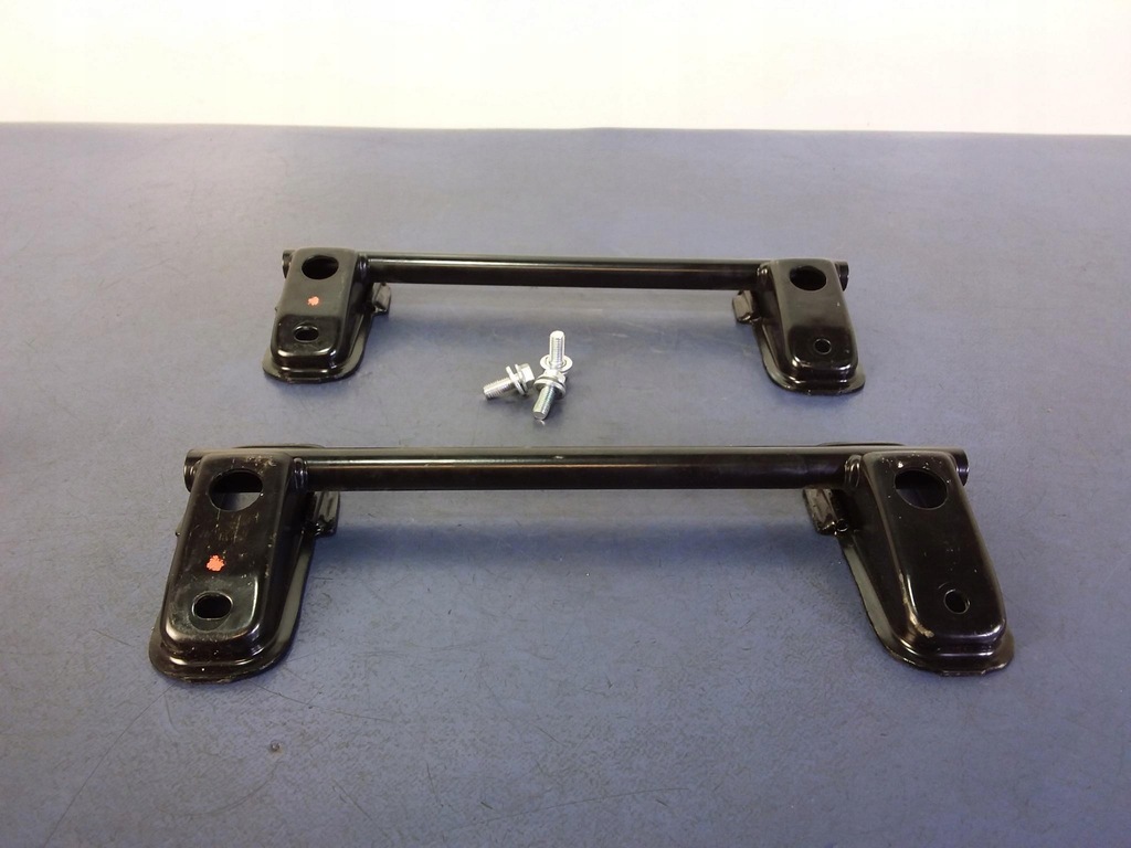 фото №1, Toyota avensis t27 кронштейн isofix 2 штуки