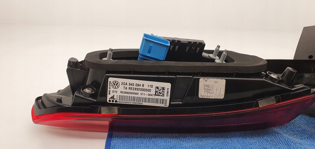 фото №2, Vw t-roc t roc лампа задняя задняя правая комплект led