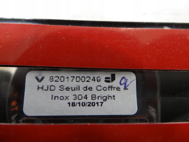 Купити Dacia duster ii молдинг хром накладка бампера заднього