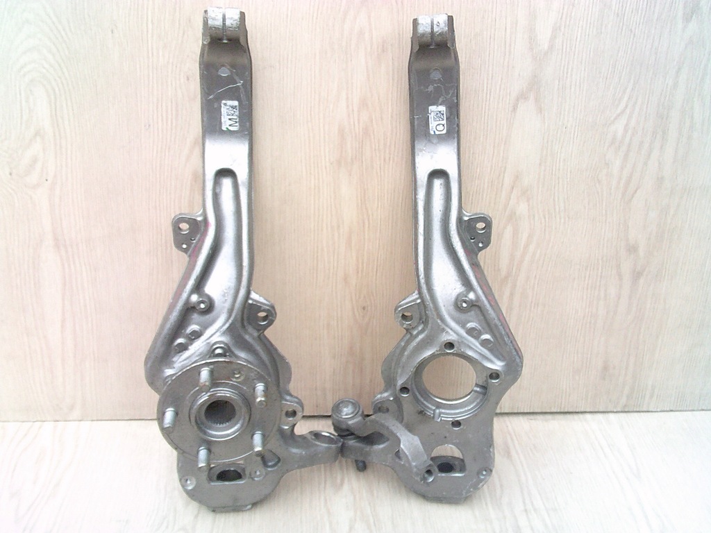 фото №15, Jaguar f-pace p400e поворотный кулак правая перед mk83-3k185-bb rh 5xy