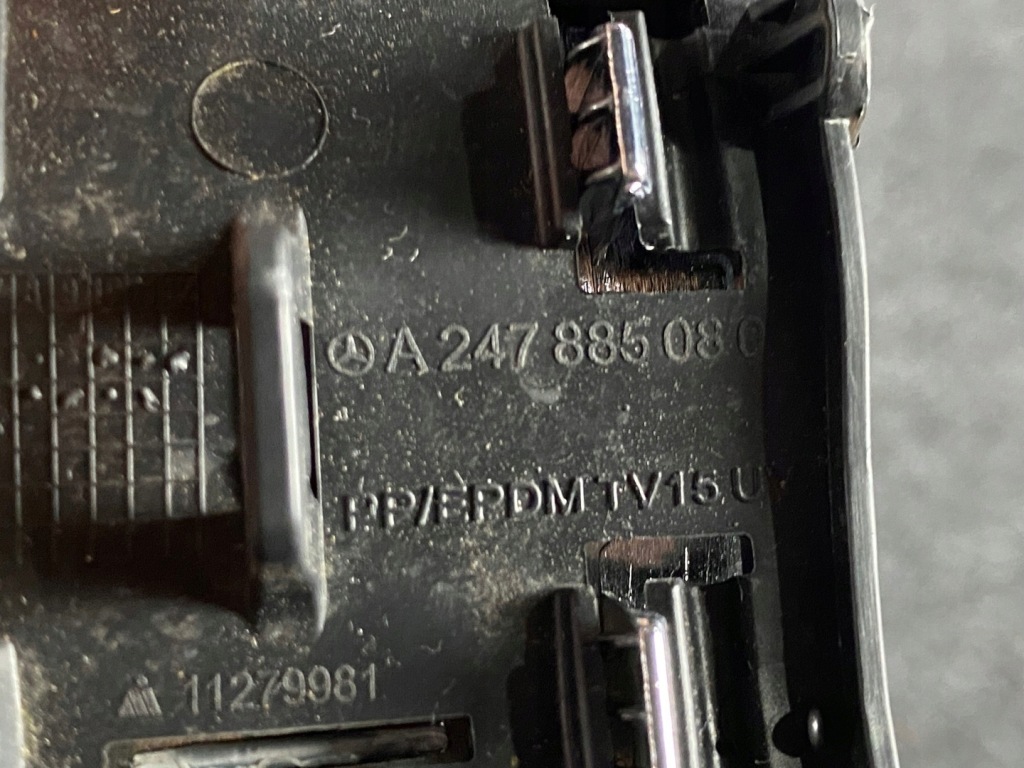 фото №3, Mercedes gla w247 заглушка фаркоп задняя хром