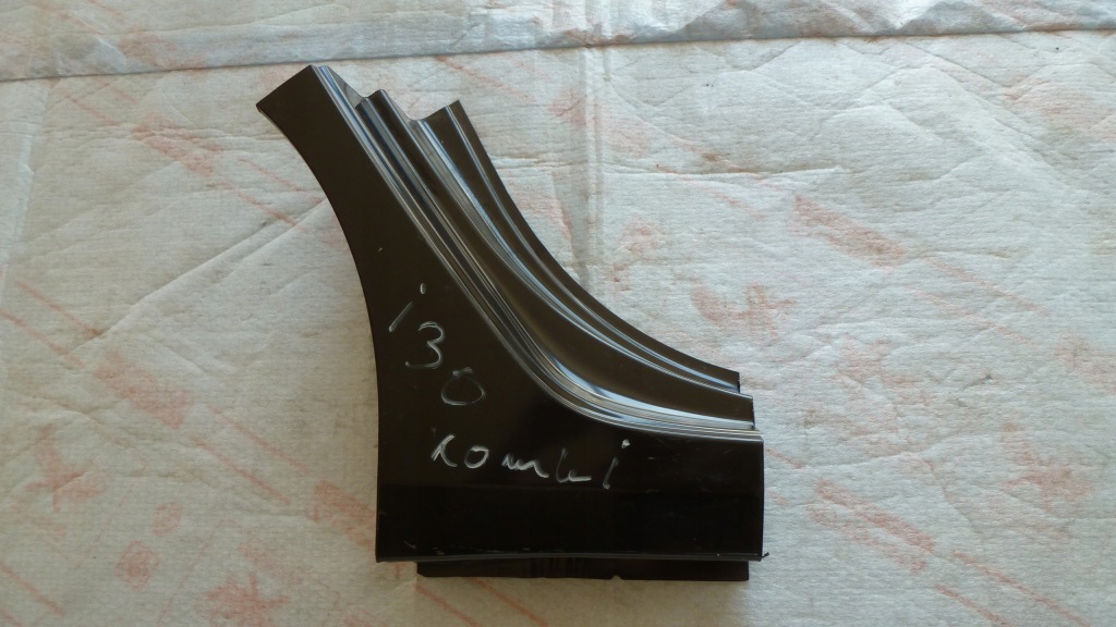 фото №1, Hyundai i30 kombi порог крыло ванна правый