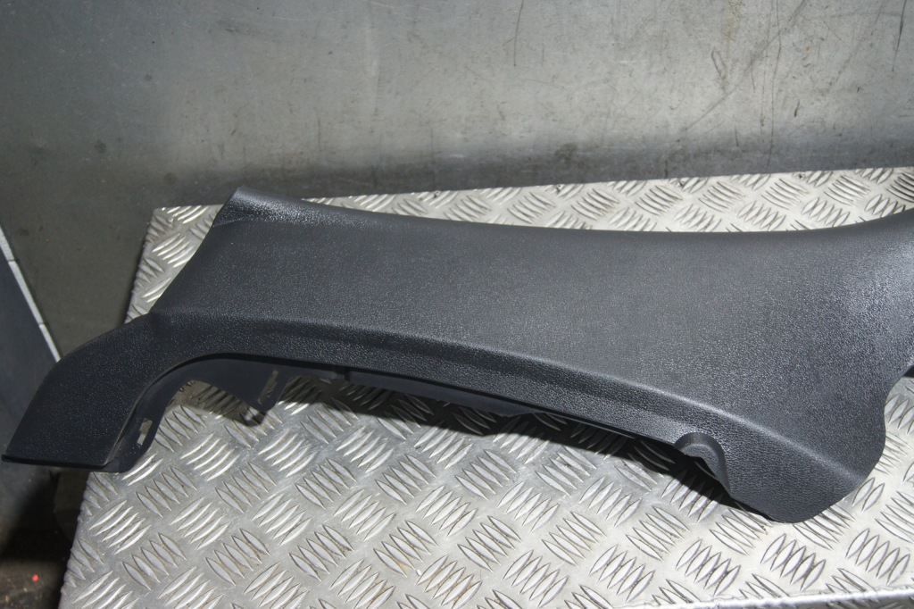 Купити Молдинг накладка поріг ліве задні audi a3 8v 8v4867767b