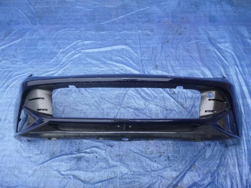 Купити Ferrari f12 бампер передній спойлер карбон