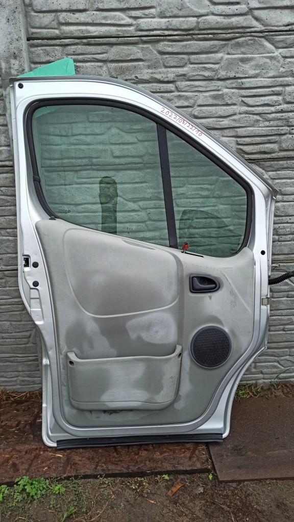 фото №7, Дверь левая перед trafic vivaro primastar 01-14