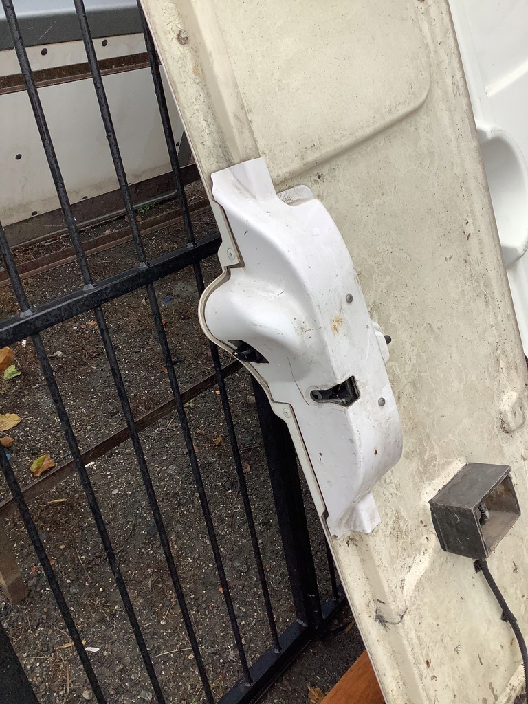 фото №4, Aixam d-truck двері задні