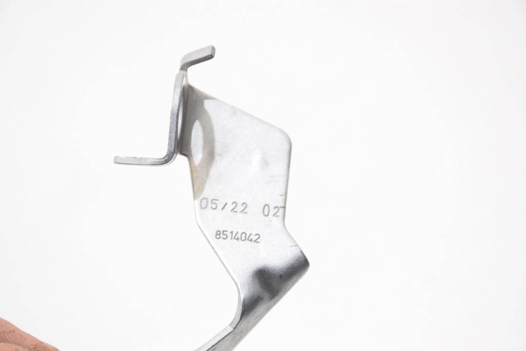 Купить Bmw 3 g20 g21 g22 g26 2,0d b47 кронштейн кронштейн кронштейн проводка трубка