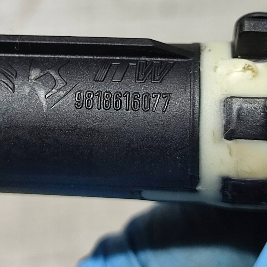 фото №5, Opel corsa f 2022 заглушка кронштейн подголовник