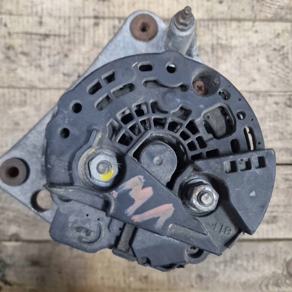 Alfa romeo 159 генератор 90415061 Оригінал