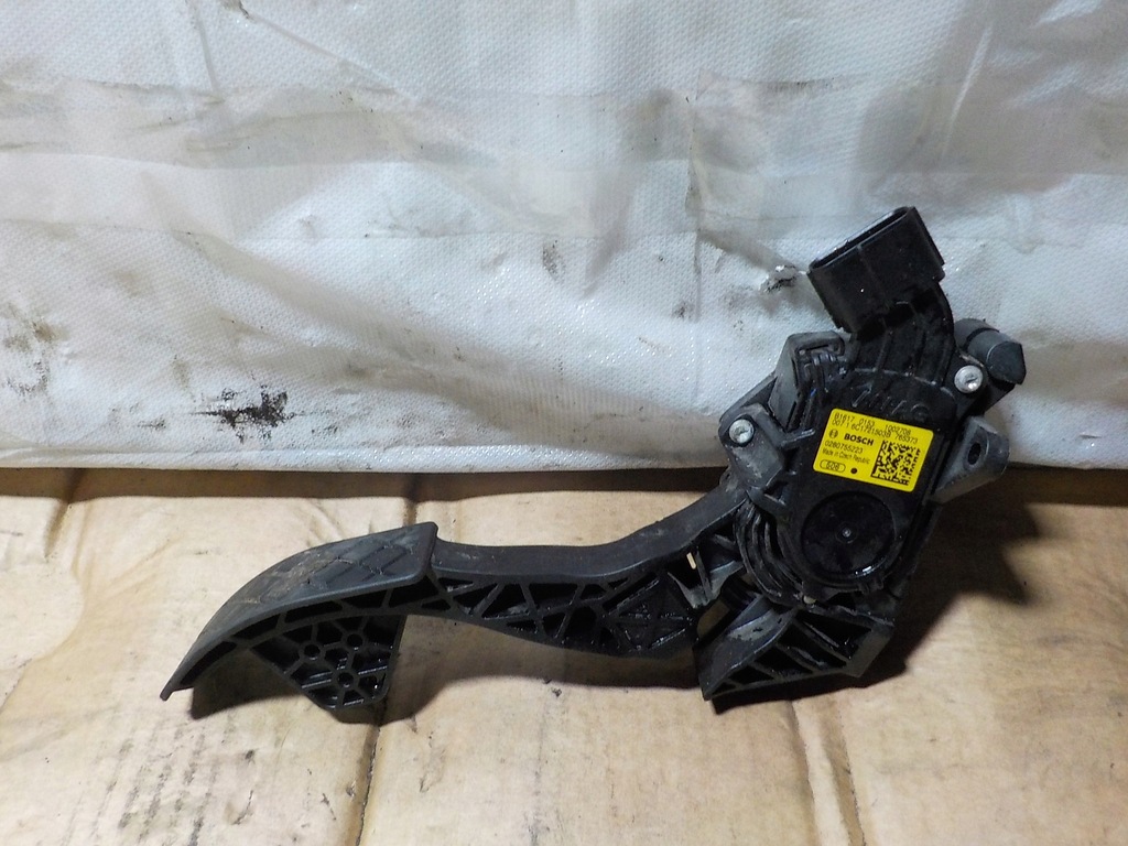 фото №1, Skoda rapid 1.6 tdi 2016r педаль газа потенциометр 6c1721503b