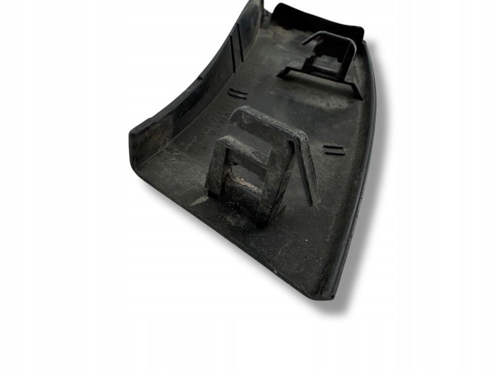 фото №8, Toyota rav 4 xa40 2013 задняя сторона правая молдинг бампера заднего