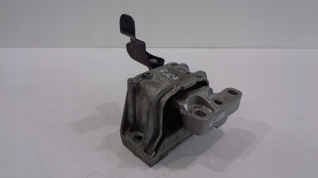 фото №1, Vw audi seat skoda кронштейн подушка двигателя