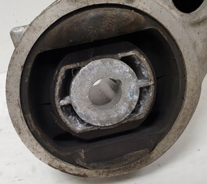 Купити Підрамник підрамник балка поперечина задня bmw 5 lci f10 f11