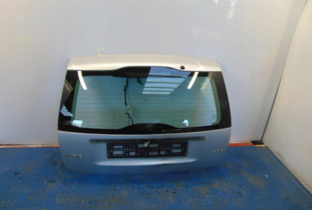 фото №1, Volvo v50 задня кришка багажника