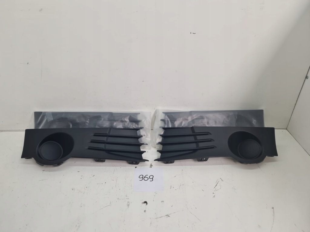 фото №1, Заглушка протитуманної фари ліва права fiat talento