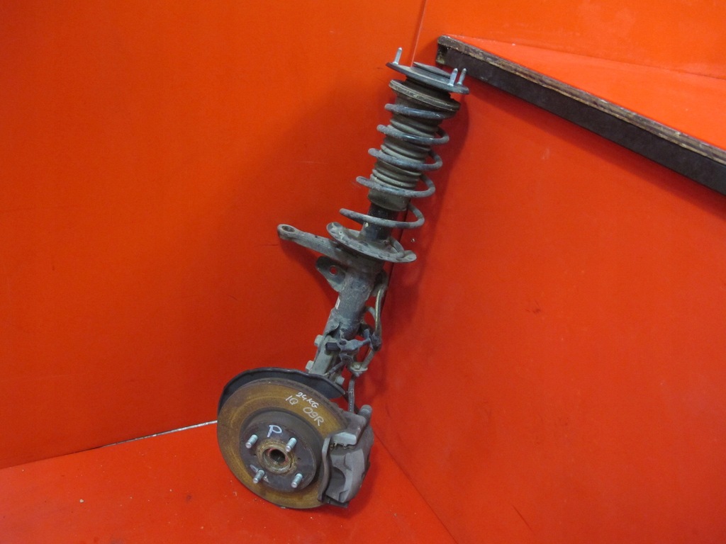 фото №1, Toyota iq 1.33 поворотный кулак амортизатор правая перед