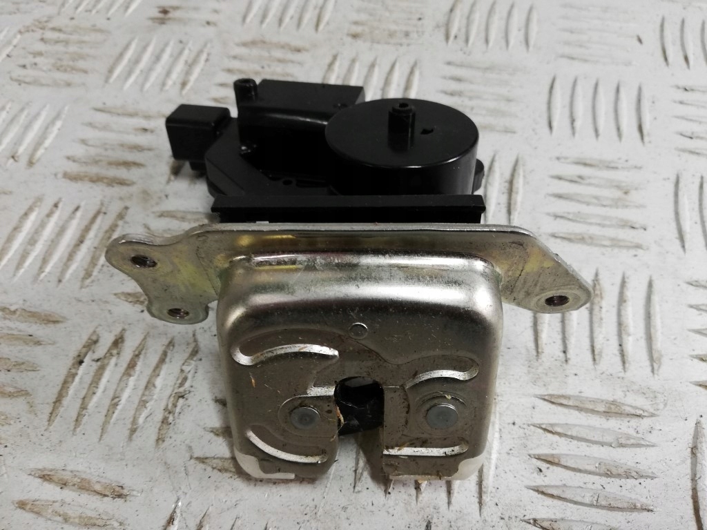 фото №5, Suzuki swift mk8 замок крышки багажника