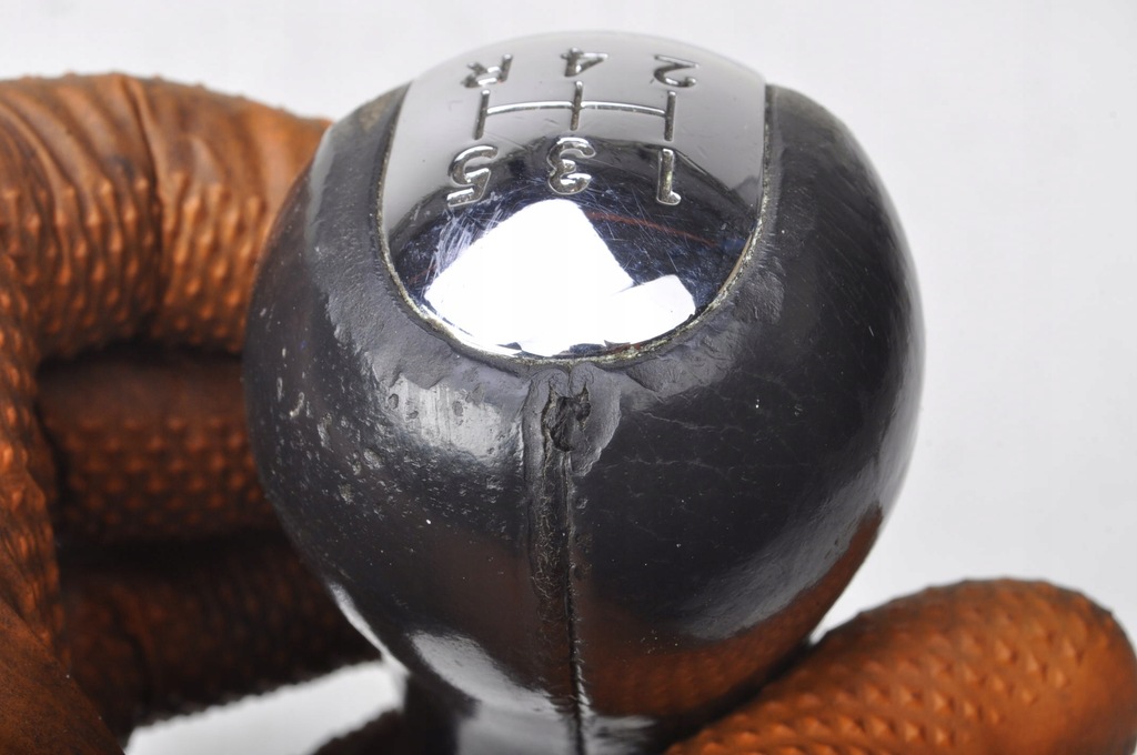 фото №12, Toyota corolla verso ii чехол ручка переключения передач