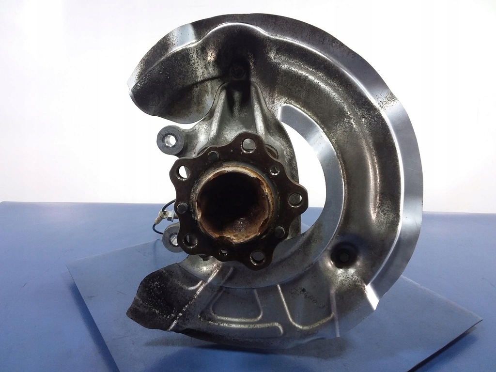 фото №1, Bmw m4 f82 f83 поворотный кулак ступица правая перед