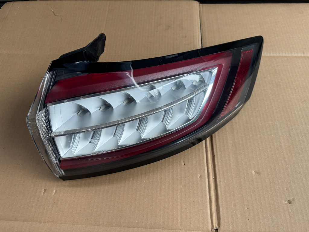 фото №1, Ford edge mk2 лампа задня права ht4b-13404-dc
