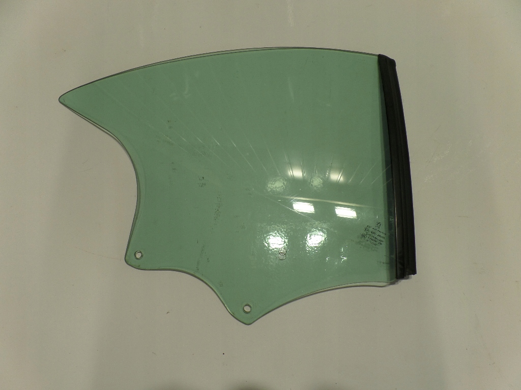 фото №2, Peugeot 307 cc скло кузовна задня