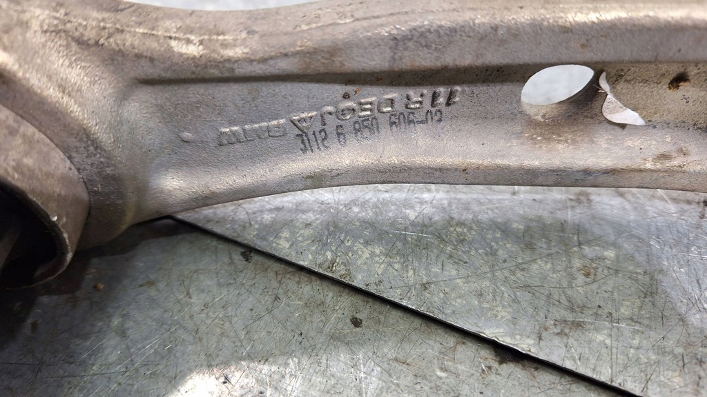 фото №7, Важіль правий нижній перед 6850606 bmw 5 f10 f11