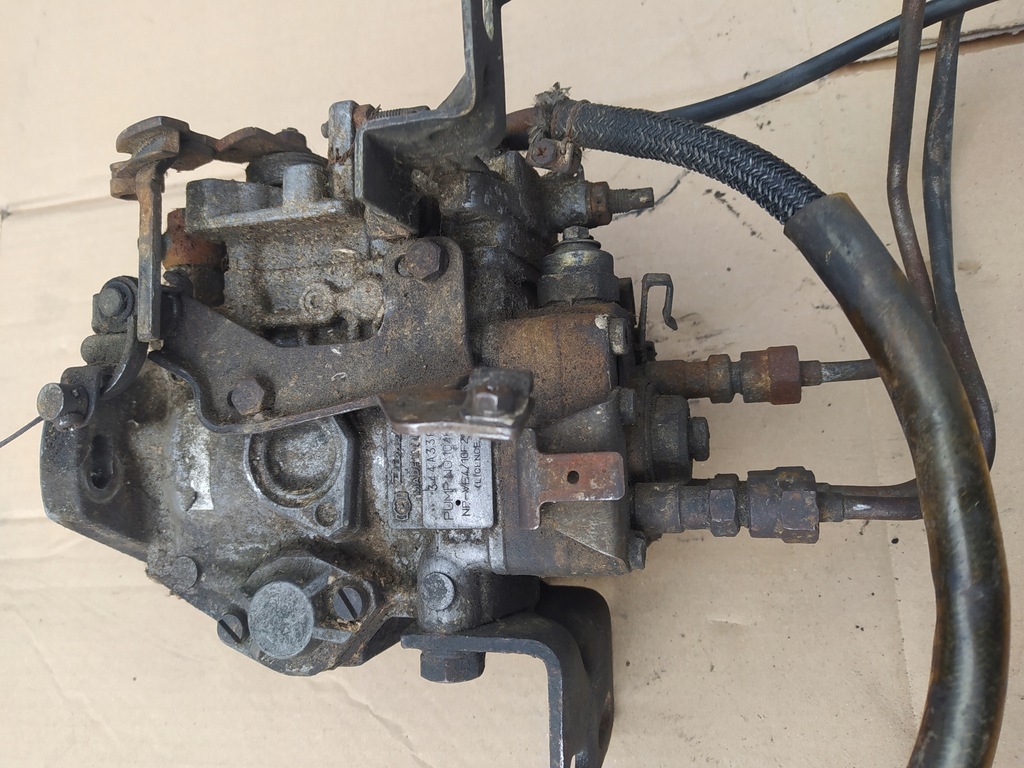 фото №7, Mitsubishi l200 86-96 2,3td насос впрыскная