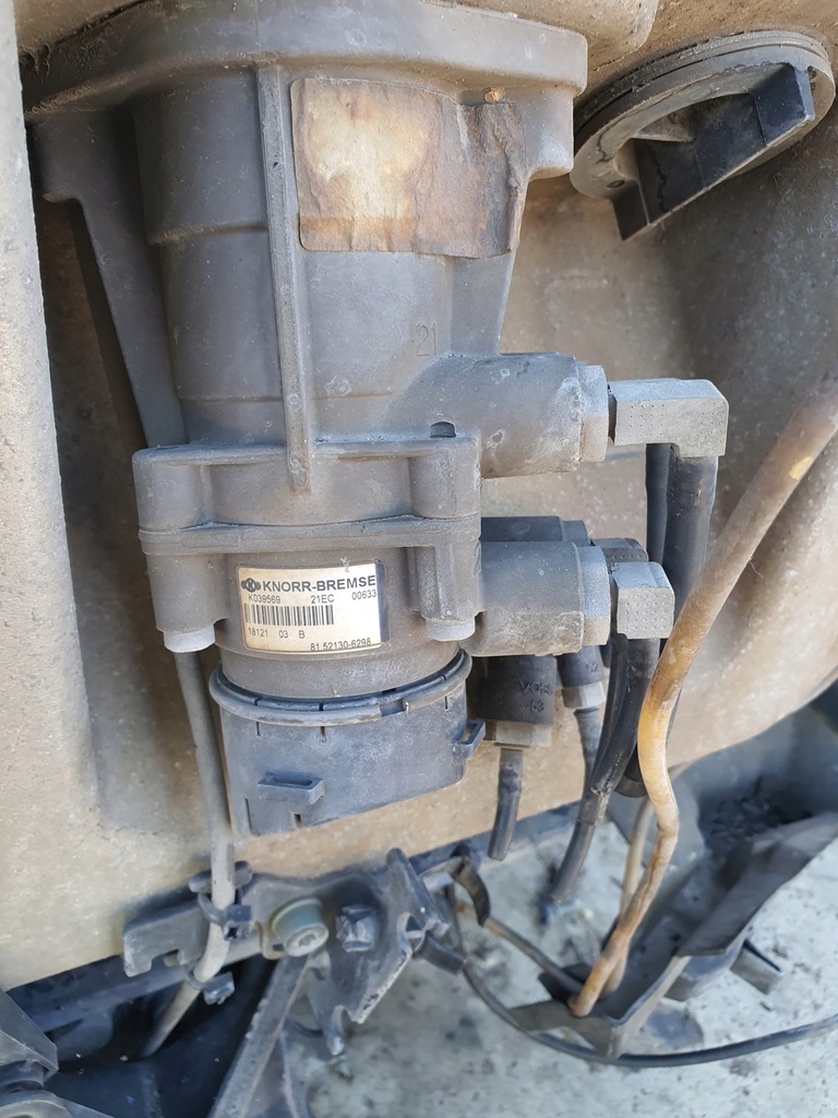 фото №1, Man оригинальный номер 81521306298 клапан главный тормоза knorr bremse