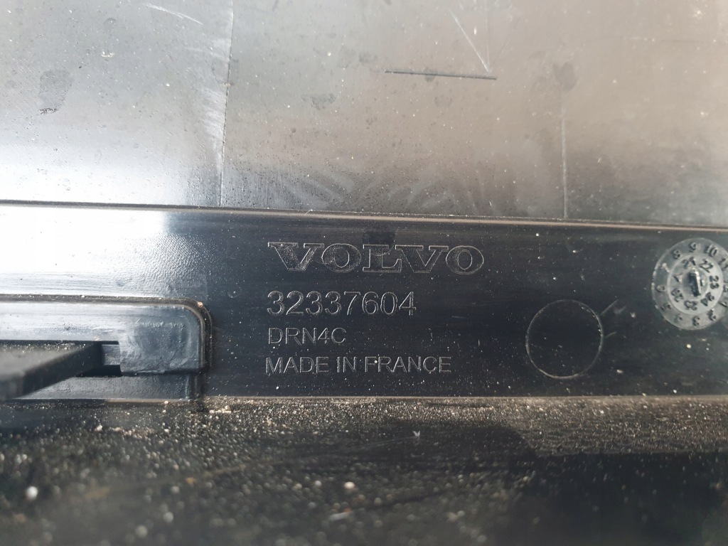 Volvo xc40 19 recharge электрик решётка радиатора заглушка бампер передний камера Цена