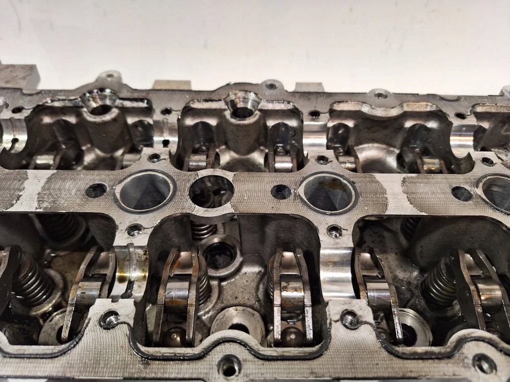 фото №8, Головка двигателя валы 8200519994 renault laguna iii 2.0 dci