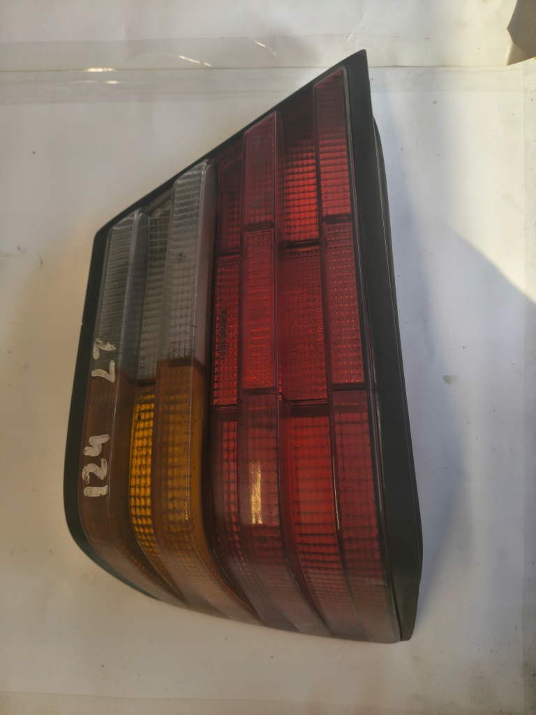 Купити Mercedes w124 лампа ліва задній