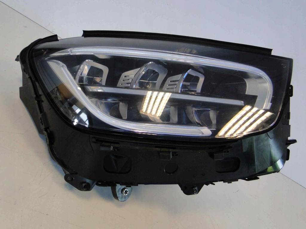 Mercedes glc 253 рестайлинг  фара правый  led high perform Недорого