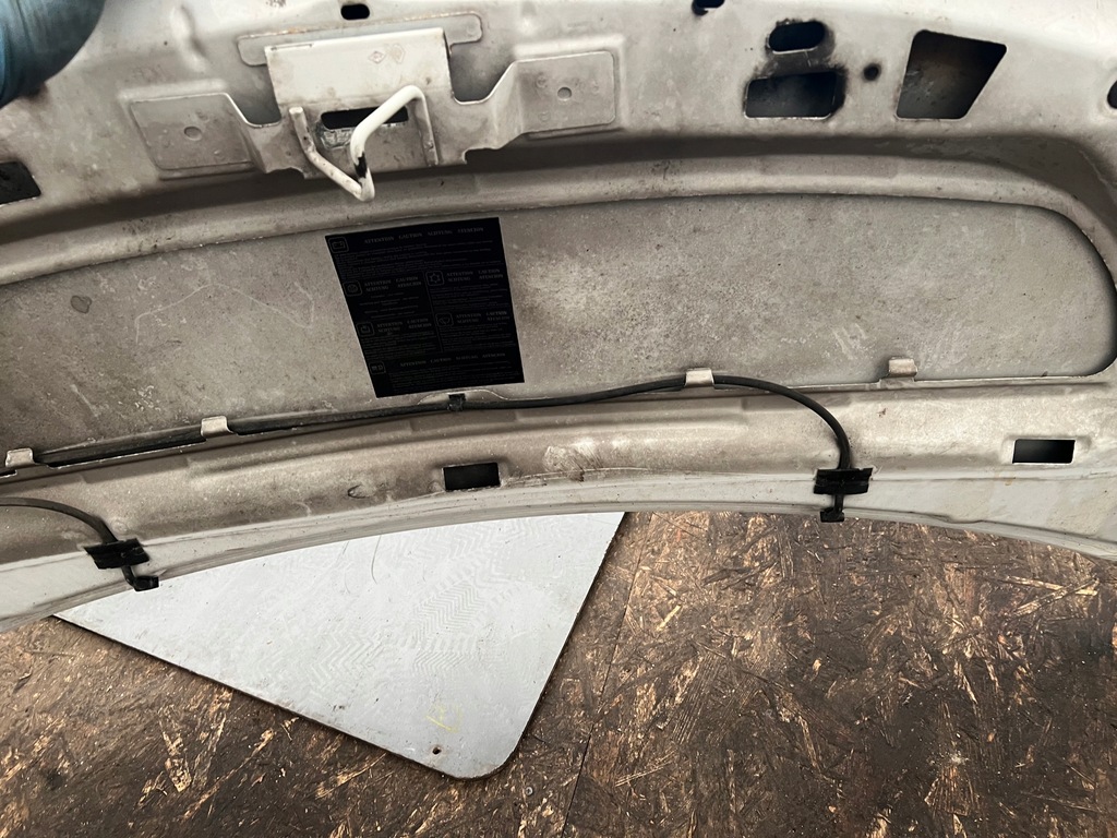 фото №6, Renault kangoo ii 1,5 dci 07- капот крышка двигателя белый bdb