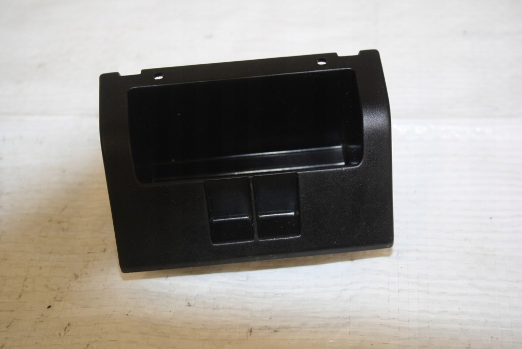 фото №1, Skoda octavia вкладыш пепельницы задняя задний