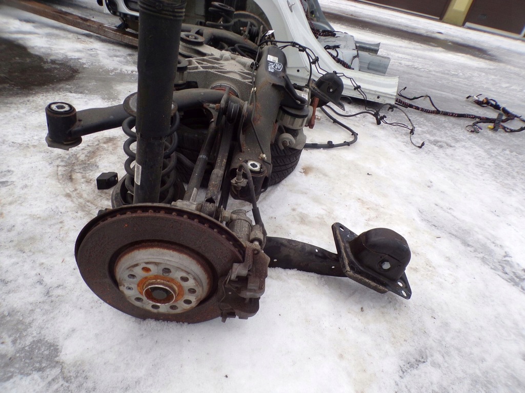 фото №15, Oś балка задня підвіска 3q0505235m vw arteon 4x4