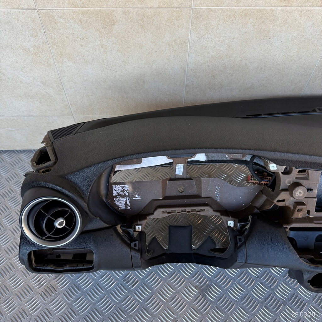 фото №7, Панель приладів комплектна подушка безпеки консоль ремені панель приладів alfa romeo giulia 2019 rok