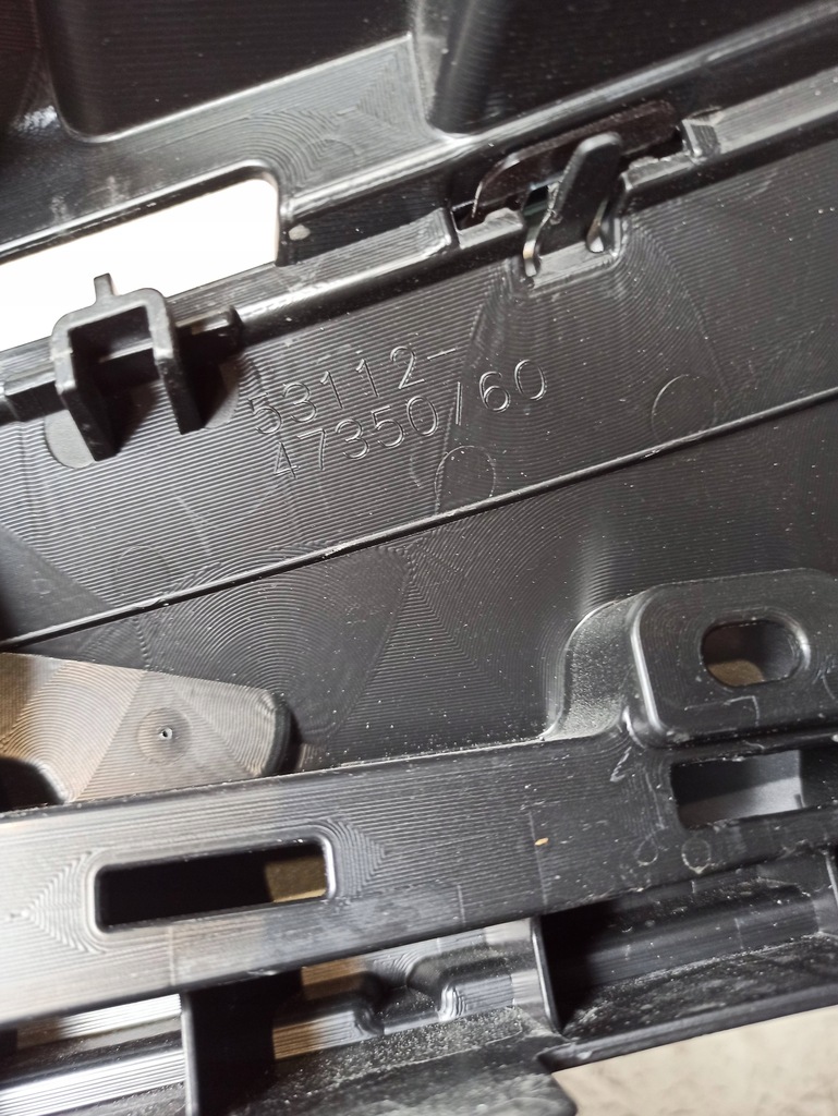 фото №10, Toyota prius prime 53112-47350 решітка радіатора решітка