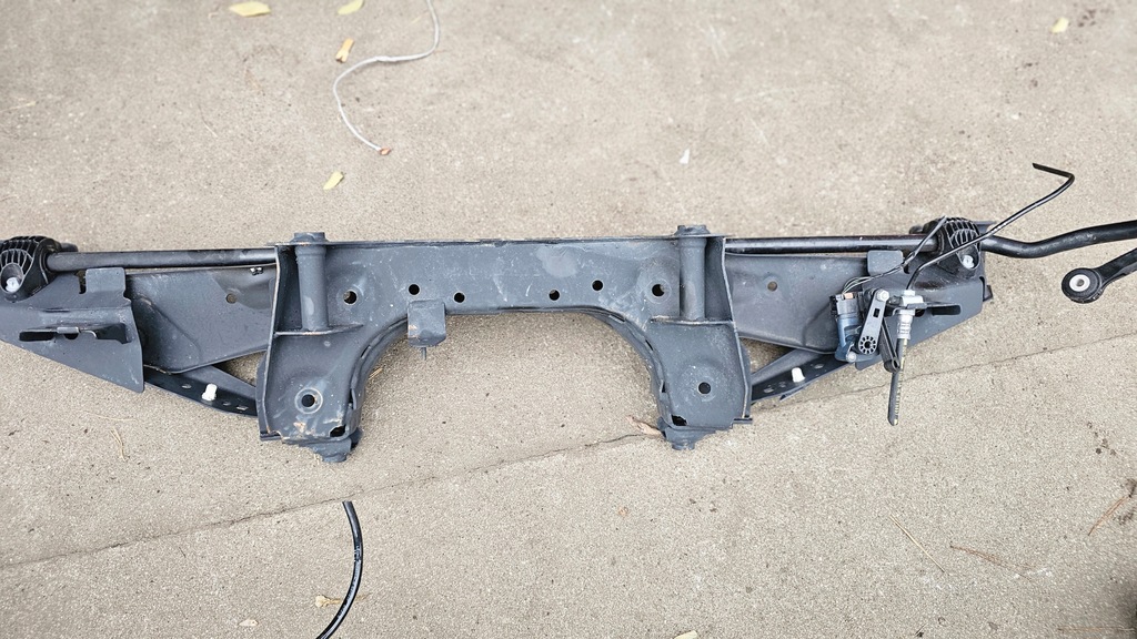 фото №4, Bmw x1 x2 mini 22r підвіска задня поворотний кулак важелі підрамник комплект