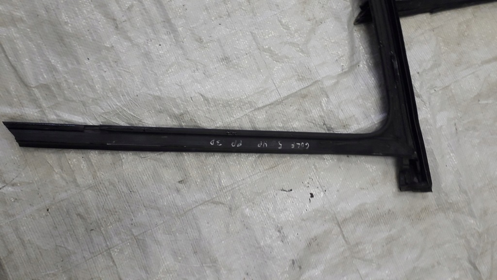 фото №9, Прокладка двері vw golf 5 v версія 3 двері рамка