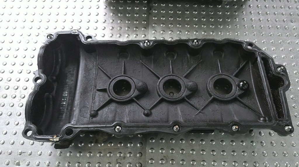 фото №5, Suzuki xl7 3.6i 2007 крышка защита клапанов головки