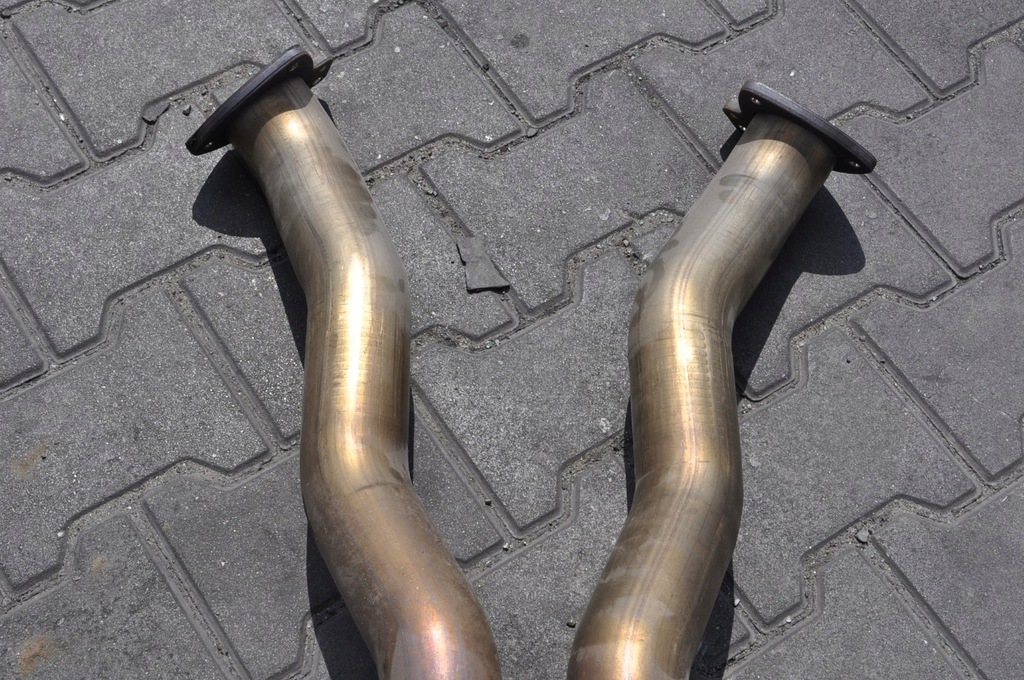 фото №6, Aston martin db11 5.2 v12 труба выхлопная