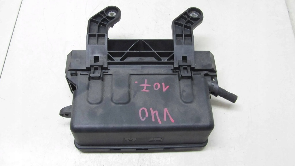 фото №1, Volvo v40 2.0 коробка предохранителей 12-