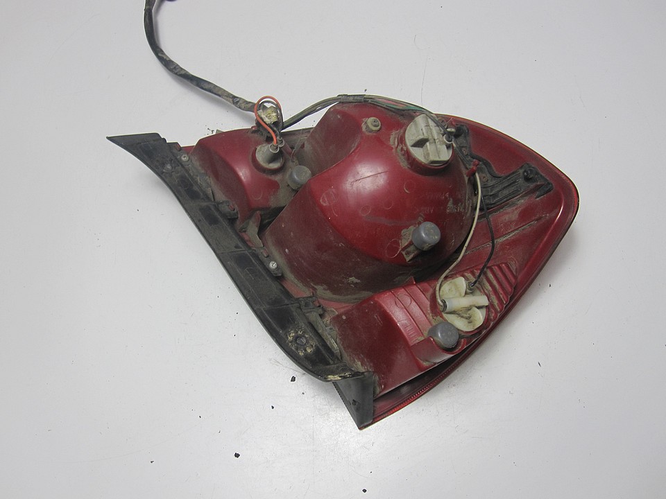 фото №8, Лампа задняя правая hyundai accent 04r 226