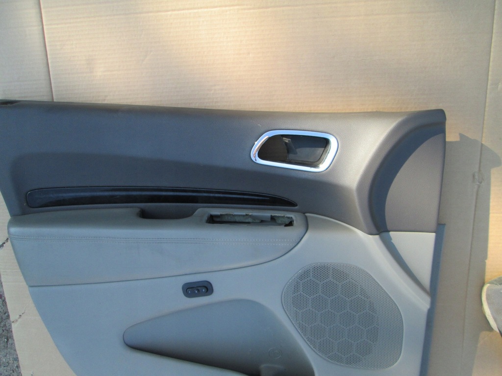 фото №13, Dodge durango iii 11 обшивка w двері перед передні