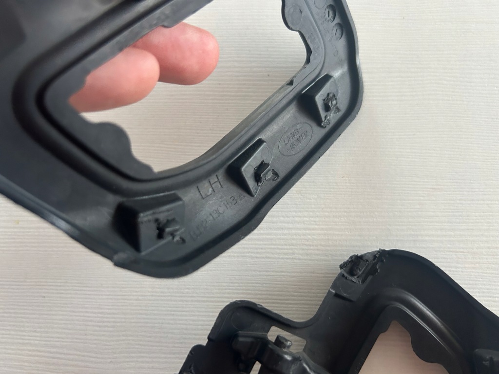 Range rover evoque i 2011-2015 заглушки омивача ліва + права оригінал Недорого